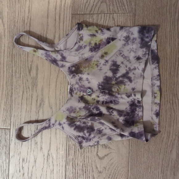 Lululemon workout tank top size 8 - Picture 2 of 3